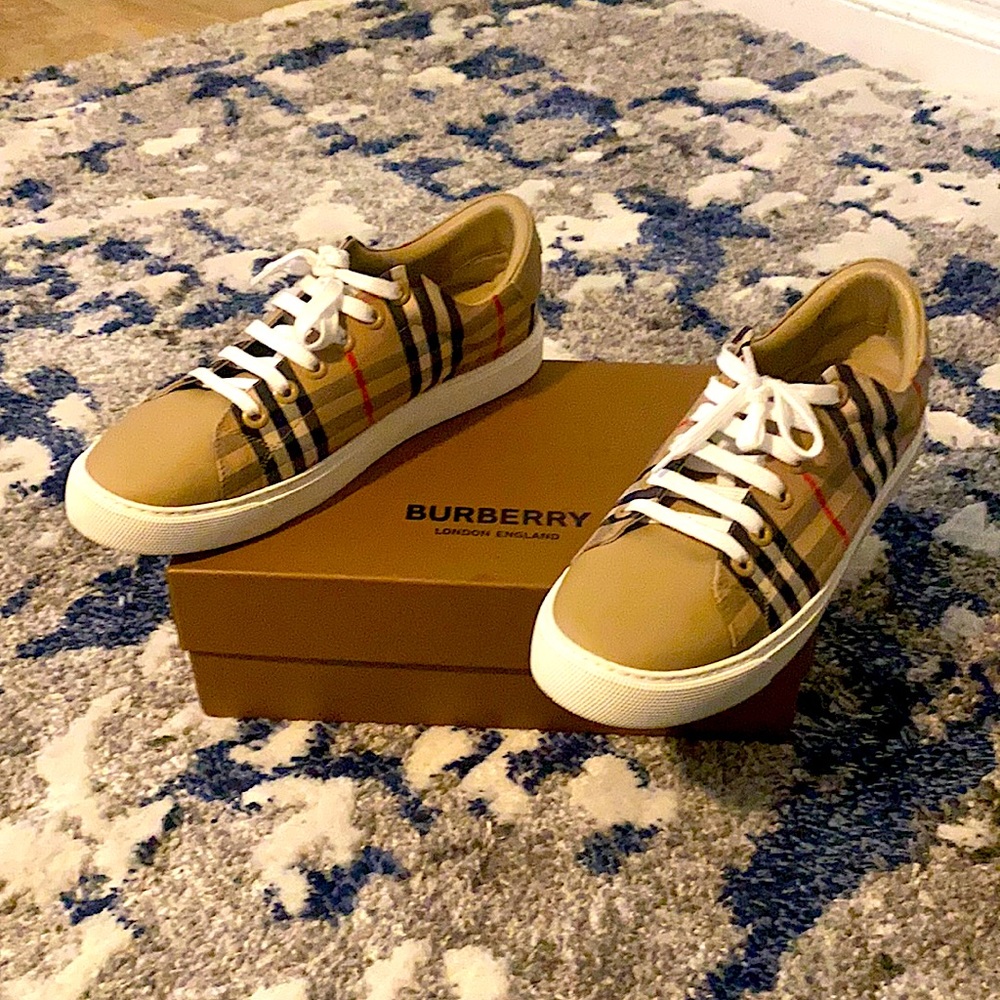 Burberry Shoes- 40 1/2